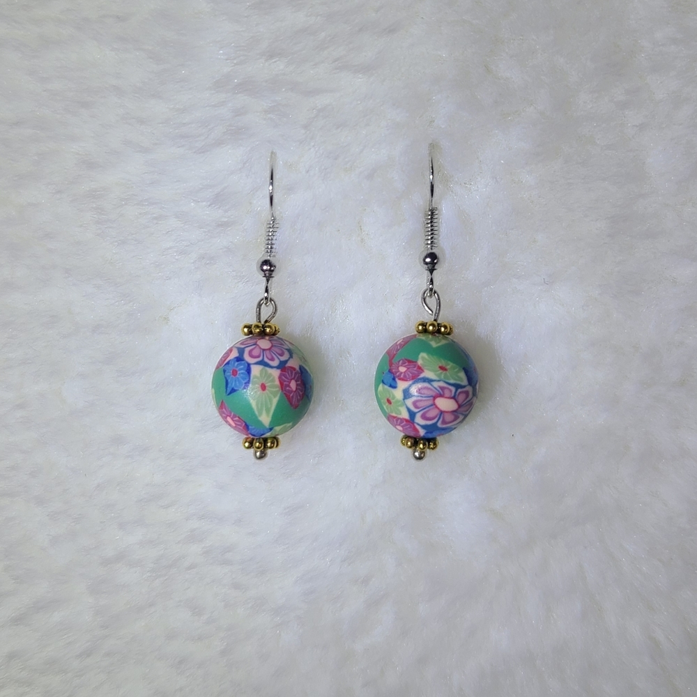 NWOT Local Artist Handmade Earrings 🩷🩵